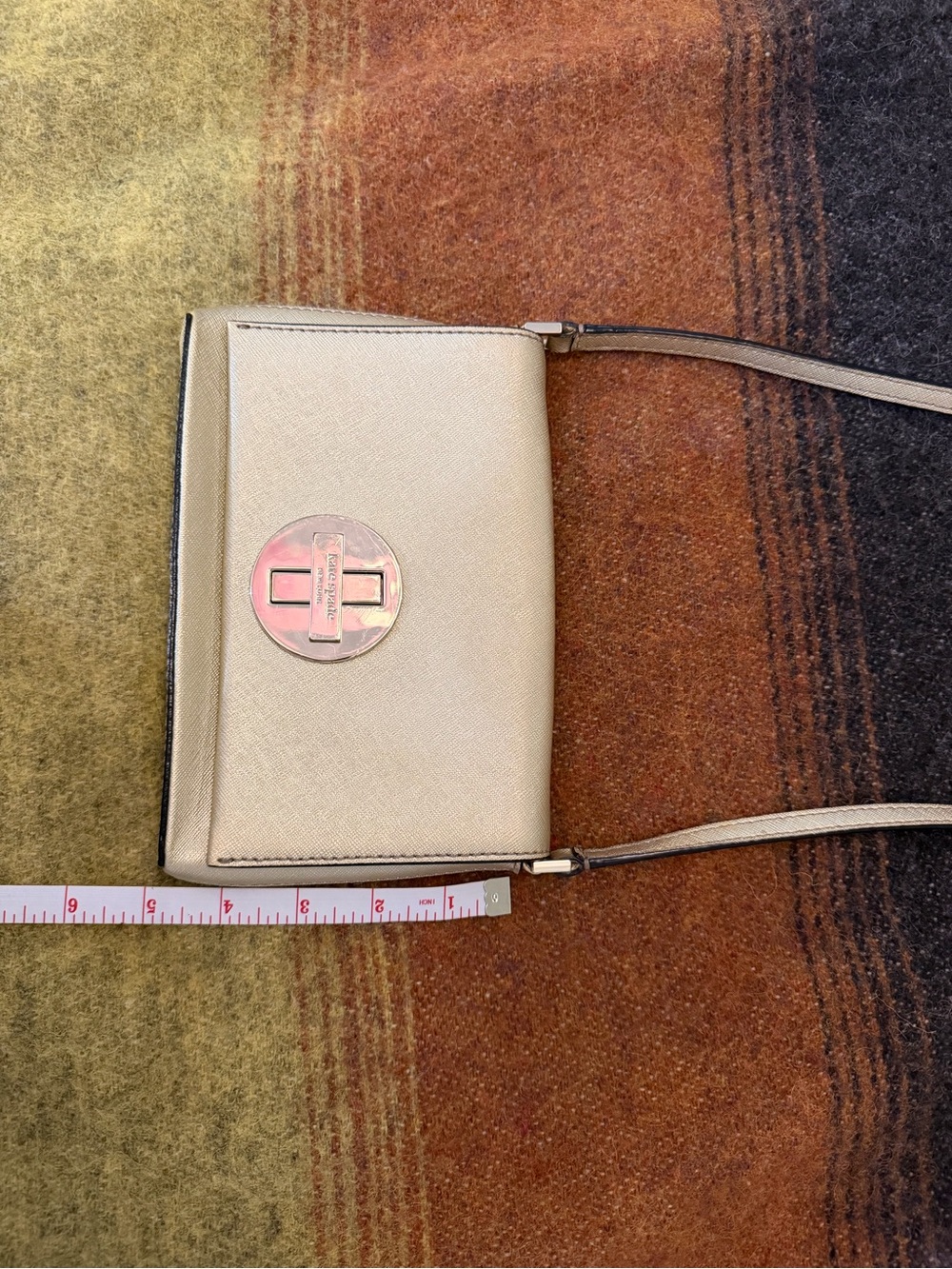 Kate Spade New York Mid-2010s Metallic Gold Saffiano Leather Turn Lock Crossbody - Picture 9 of 11
